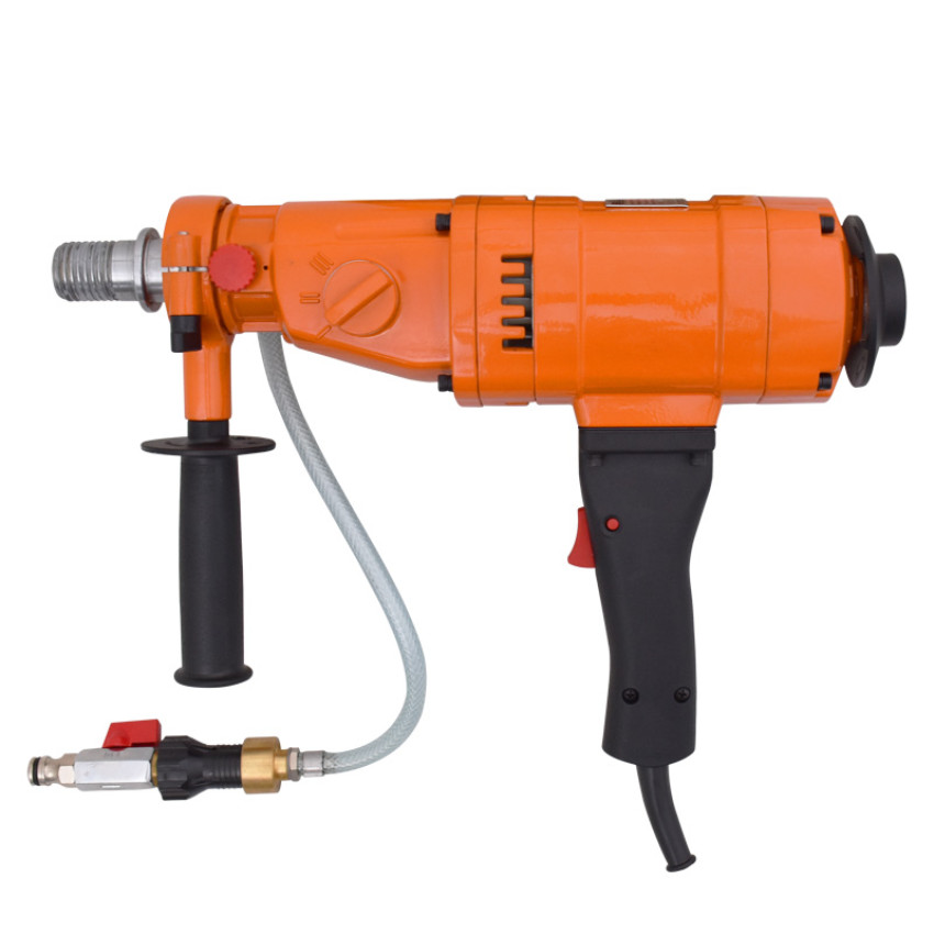 BULLE: ΚΑΡΟΤΙΕΡΑ ΧΕΙΡΟΣ 2000W Φ150 ΣΕ ΜΠΕΤΟΝ ΚΑΙ Φ200 ΤΟΙΧΟΠΟΙΙΑ